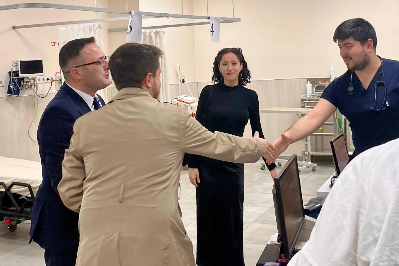 Edirne’de Zafer Partisi Keşan İlçe Teşkilatı, bayramda sağlık kahramanlarını unutmadı.