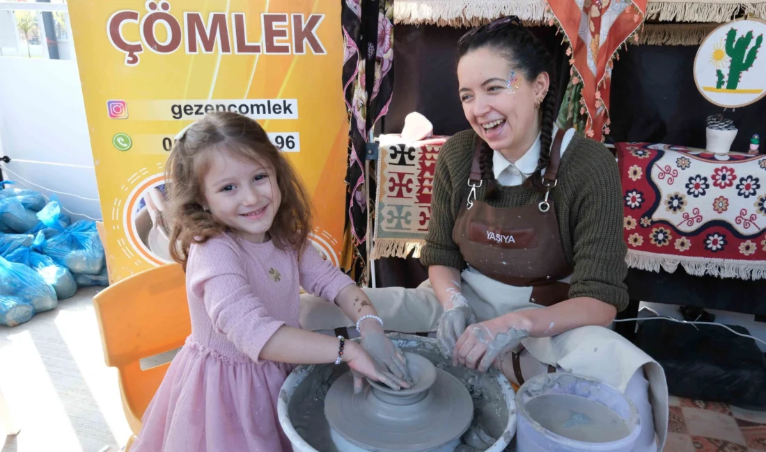 Kocaeli Büyükşehir’in 23 Nisan etkinlikleri kapsamında kurulan “Gezen Çömlek Atölyesi”,