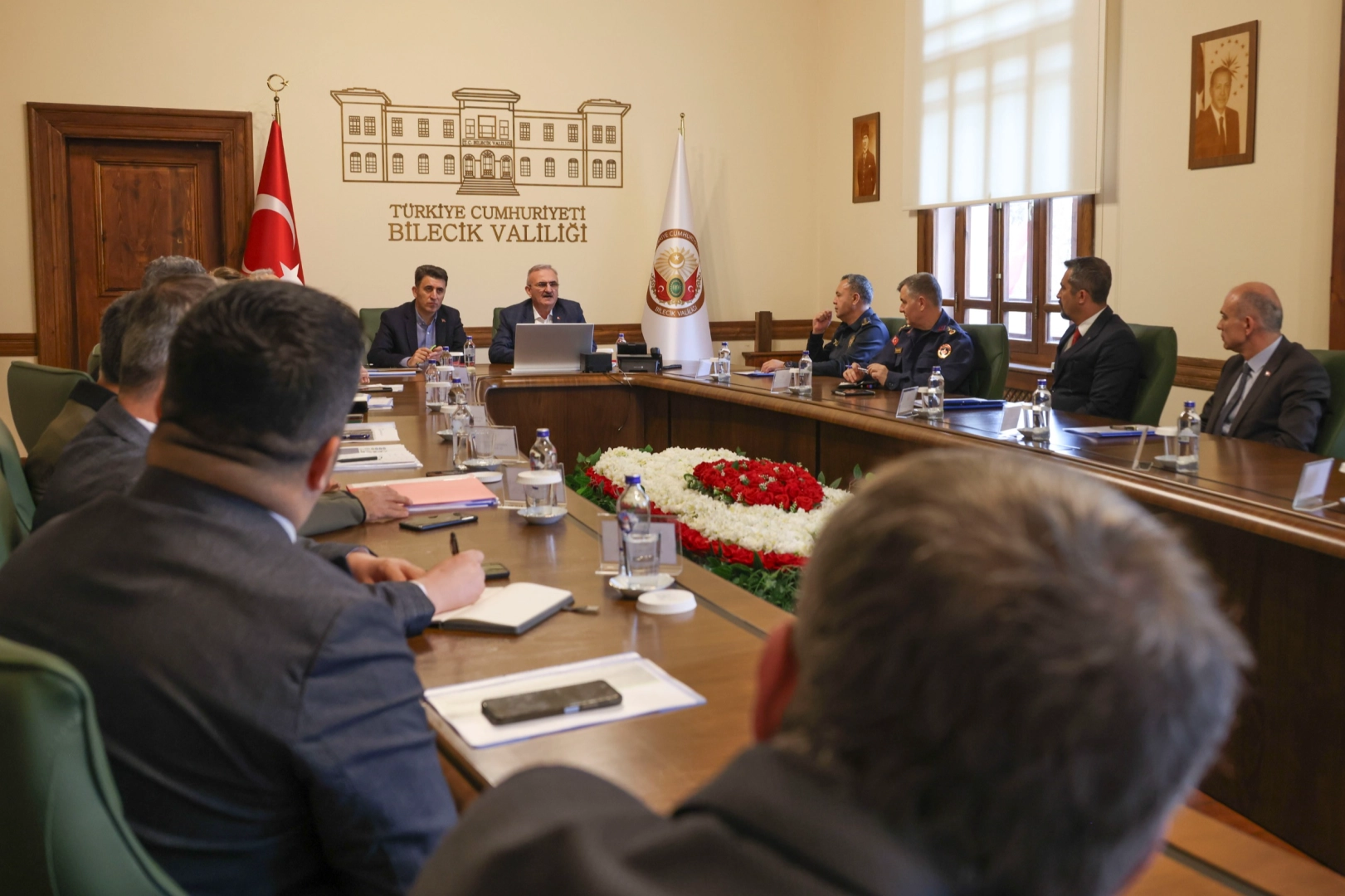 İçişleri Bakan Yardımcımız Sayın Münir Karaloğlu, Valimiz Sayın Şefik Aygöl’ü