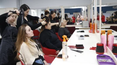 Enstitü İstanbul İSMEK, 2024-2025 eğitim döneminde rekor başvuruya ulaştı. Bin