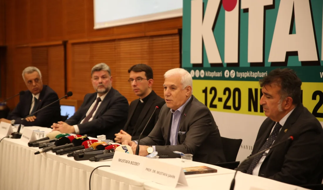 Bursa Büyükşehir Belediyesi’nin katkılarıyla bu yıl 22’ncisi düzenlenen Bursa Kitap