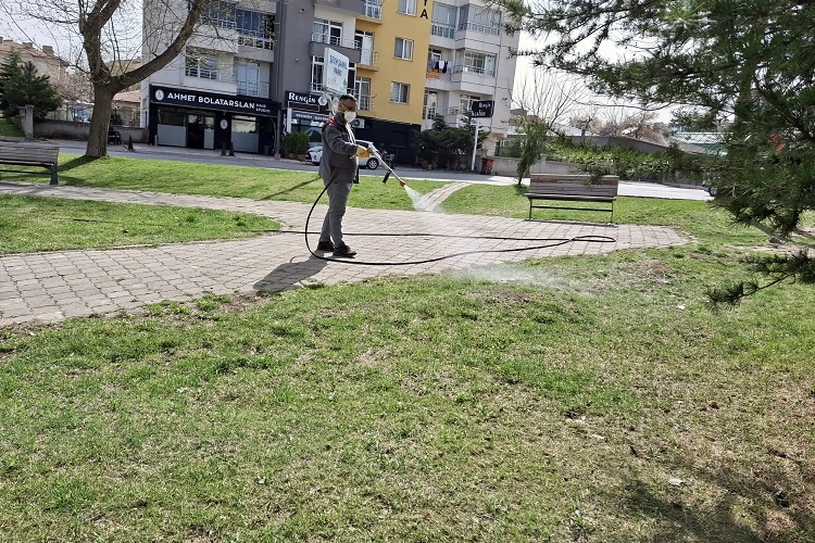 Kayseri Talas Belediyesi, yaz mevsimin en büyük sorunlarından birisi olan