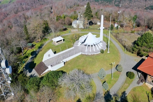 Kocaeli Büyükşehir, Kandıra Akçakoca Gazi Anıt Mezarında kapsamlı bakım, onarım