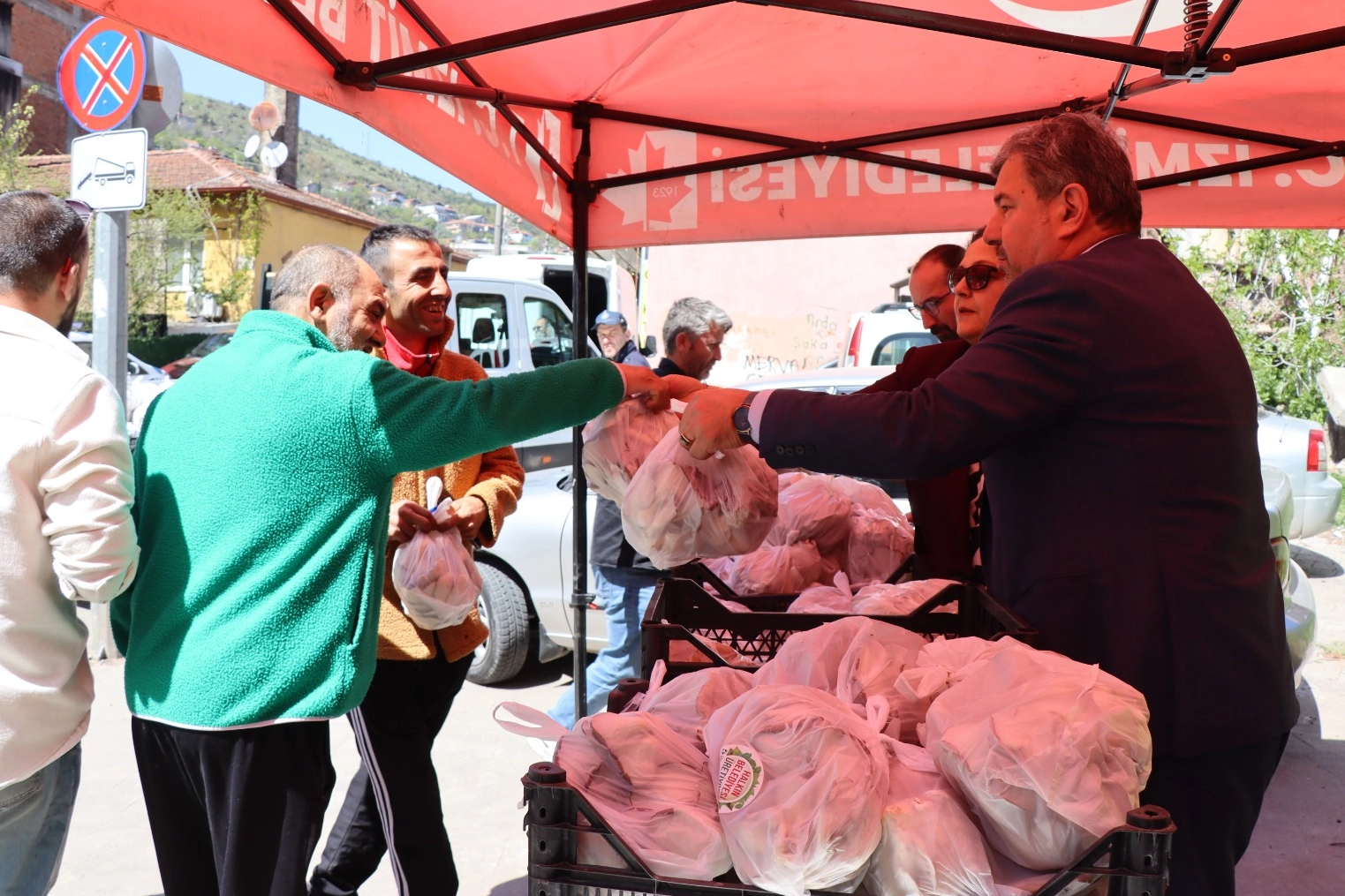 İzmit Belediyesi, “Üreten Kent İzmit” vizyonuyla kendi mantar üretim tesisinde