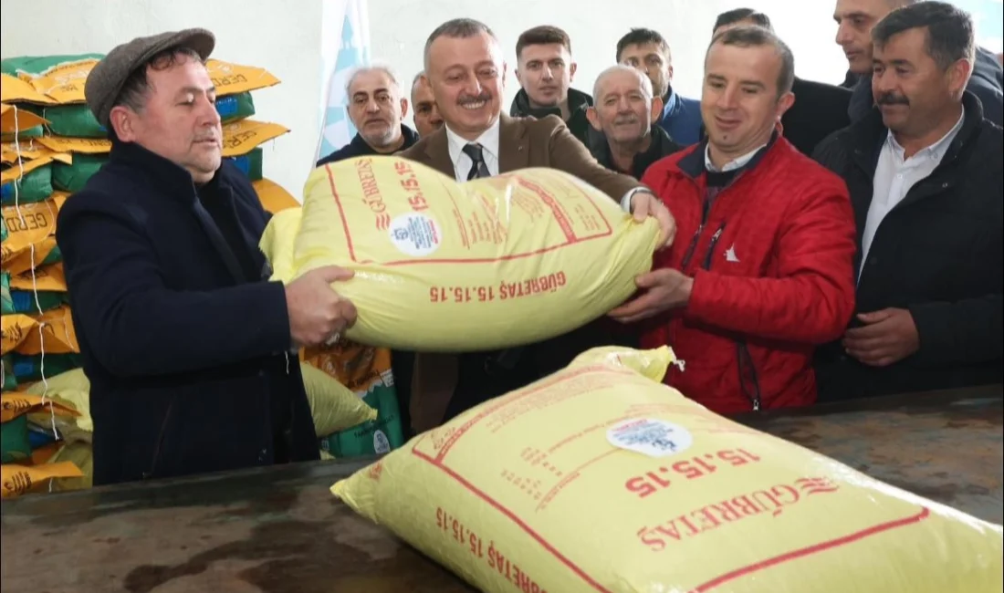 Kocaeli Büyükşehir Belediye Başkanı Doç. Dr. Tahir Büyükakın, İzmit Akmeşe’de