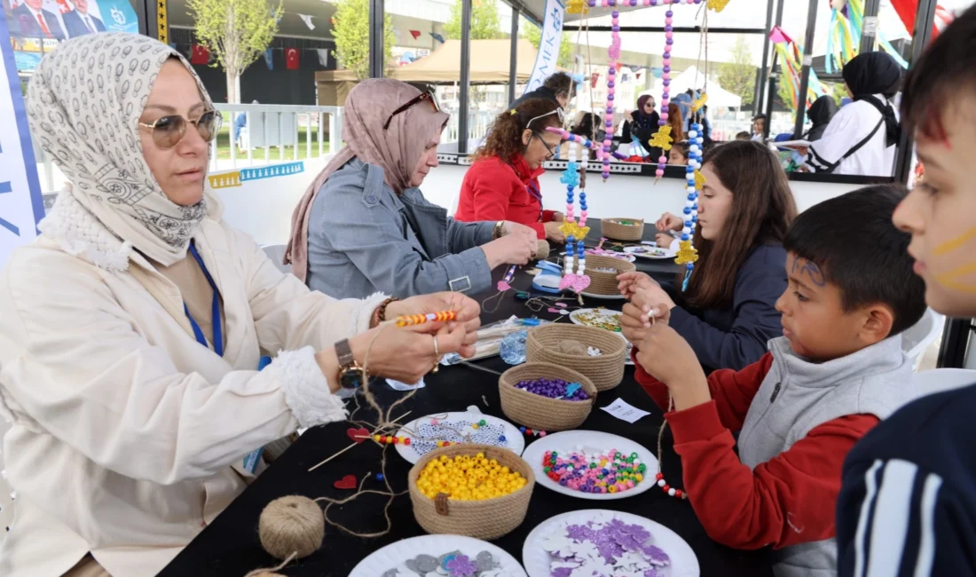 Kocaeli Büyükşehir Belediyesi bünyesindeki KO-MEK’in “Rüzgâr Canı Atölyesi’nde” her eser