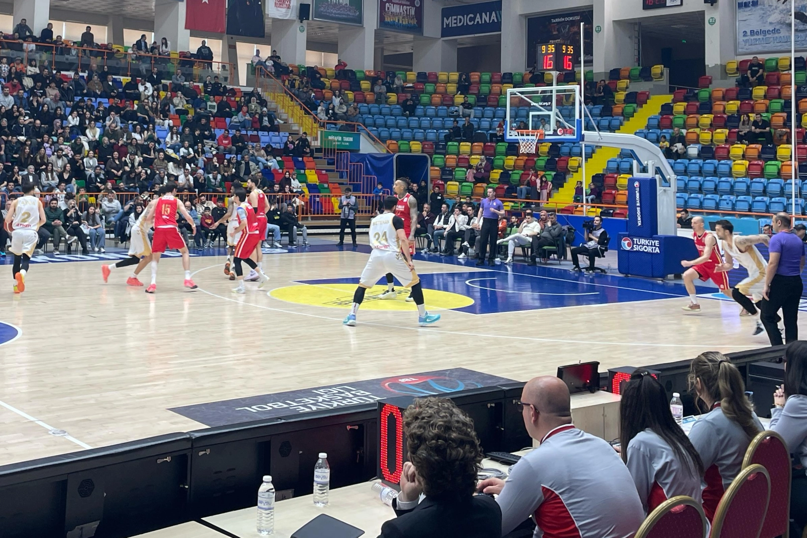 Türkiye Sigorta Basketbol Ligi’nde mücadele eden Konya Büyükşehir Belediyespor, 33.