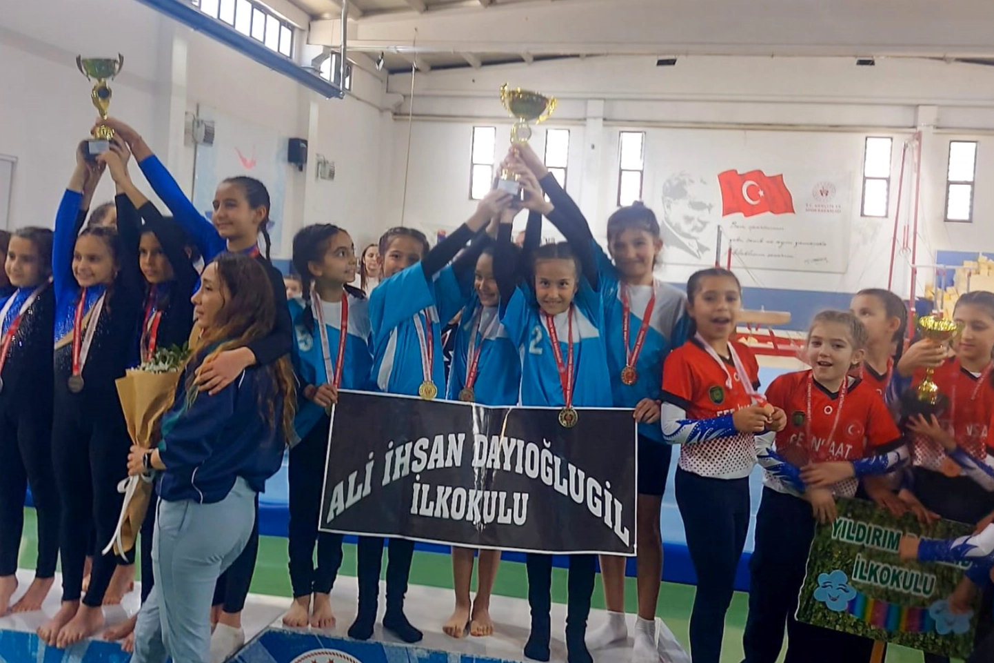 Konya Meram Belediyespor, sporun farklı branşlarında elde ettiği başarılarla adından
