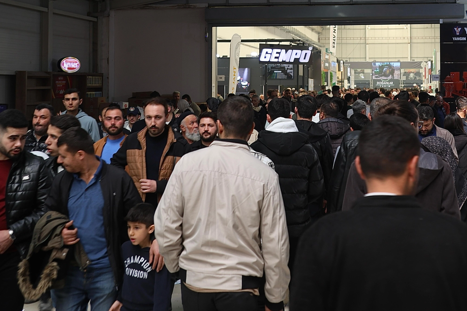 Konya Büyükşehir Belediye Başkanı Uğur İbrahim Altay, yurt içinden ve