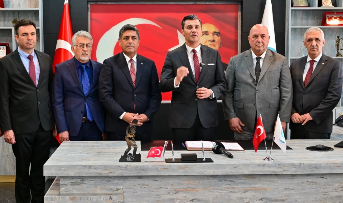 Manisa Büyükşehir Belediye Başkanı Mimar Ferdi Zeyrek, memur ve sözleşmeli