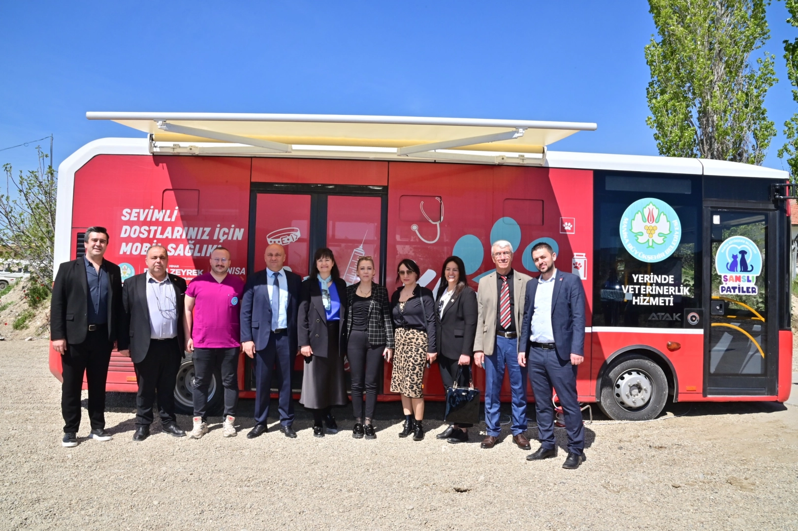 Sokak hayvanlarının daha sağlıklı koşullarda yaşamlarını sürdürebilmeleri için yoğun mesai