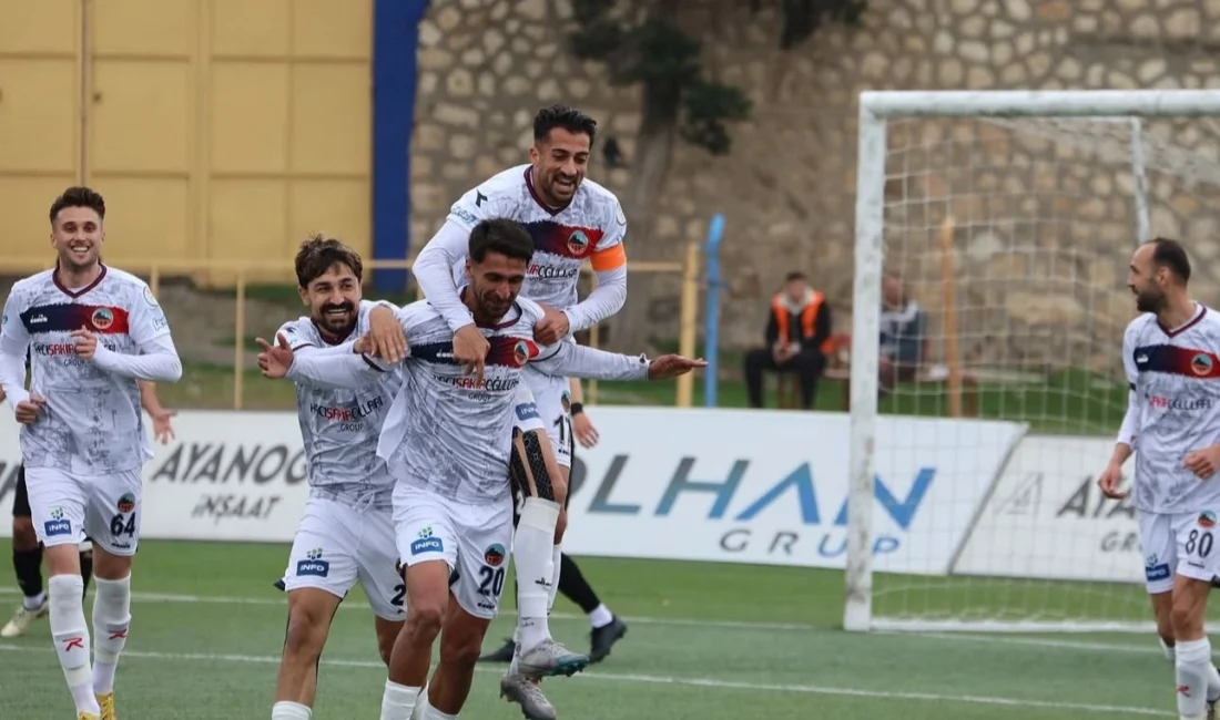 Nesine 3. Lig 4. Grupta lider durumda bulunan Mardin 1969