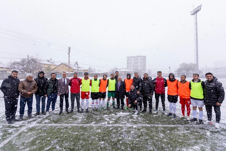 Kayseri Büyükşehir Belediye Başkanı Dr. Memduh Büyükkılıç, Görme Engelliler B1