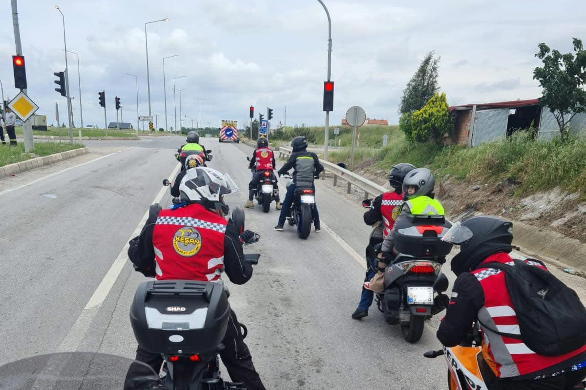 Türkiye’de motosiklet kullanımının hızla artması, beraberinde güvenlik sorunlarını da getiriyor.