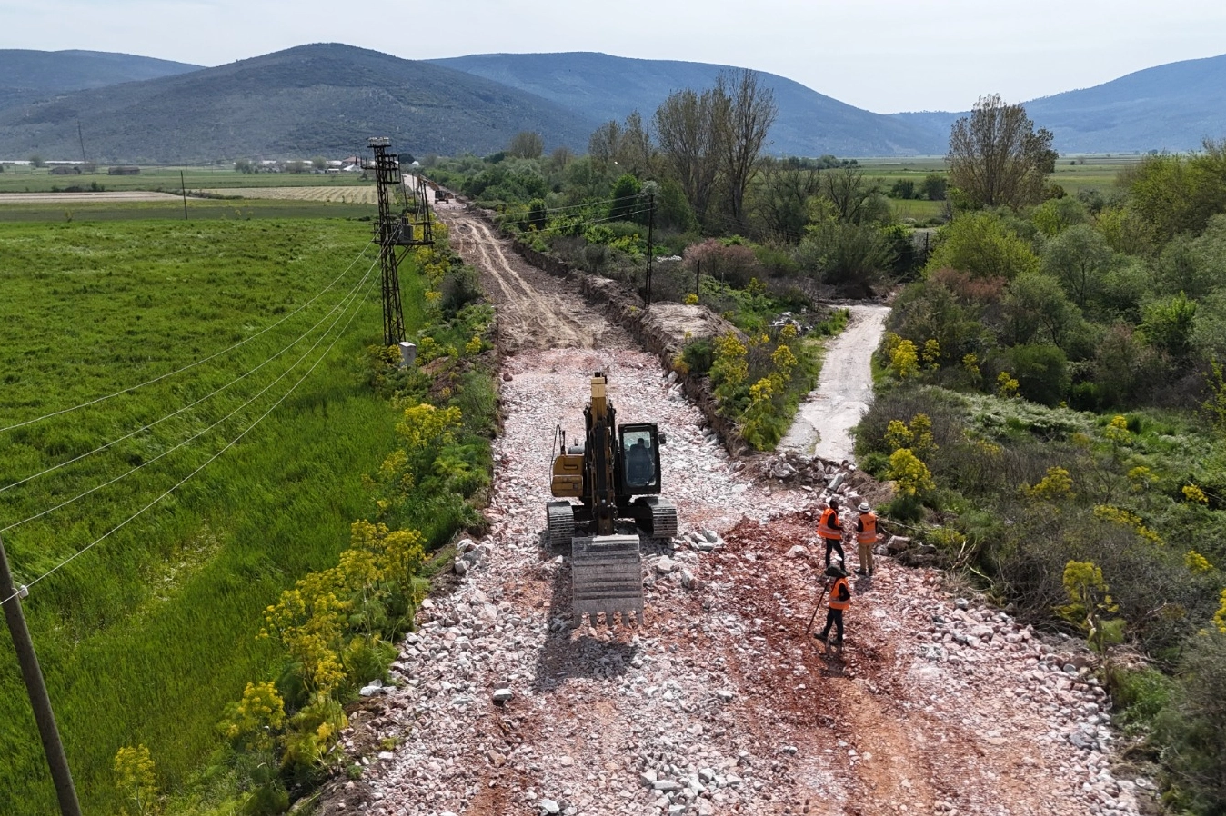 Muğla Büyükşehir Belediyesi, Milas ilçesi Yaşyer ve Damlıboğaz Mahalleleri arasında