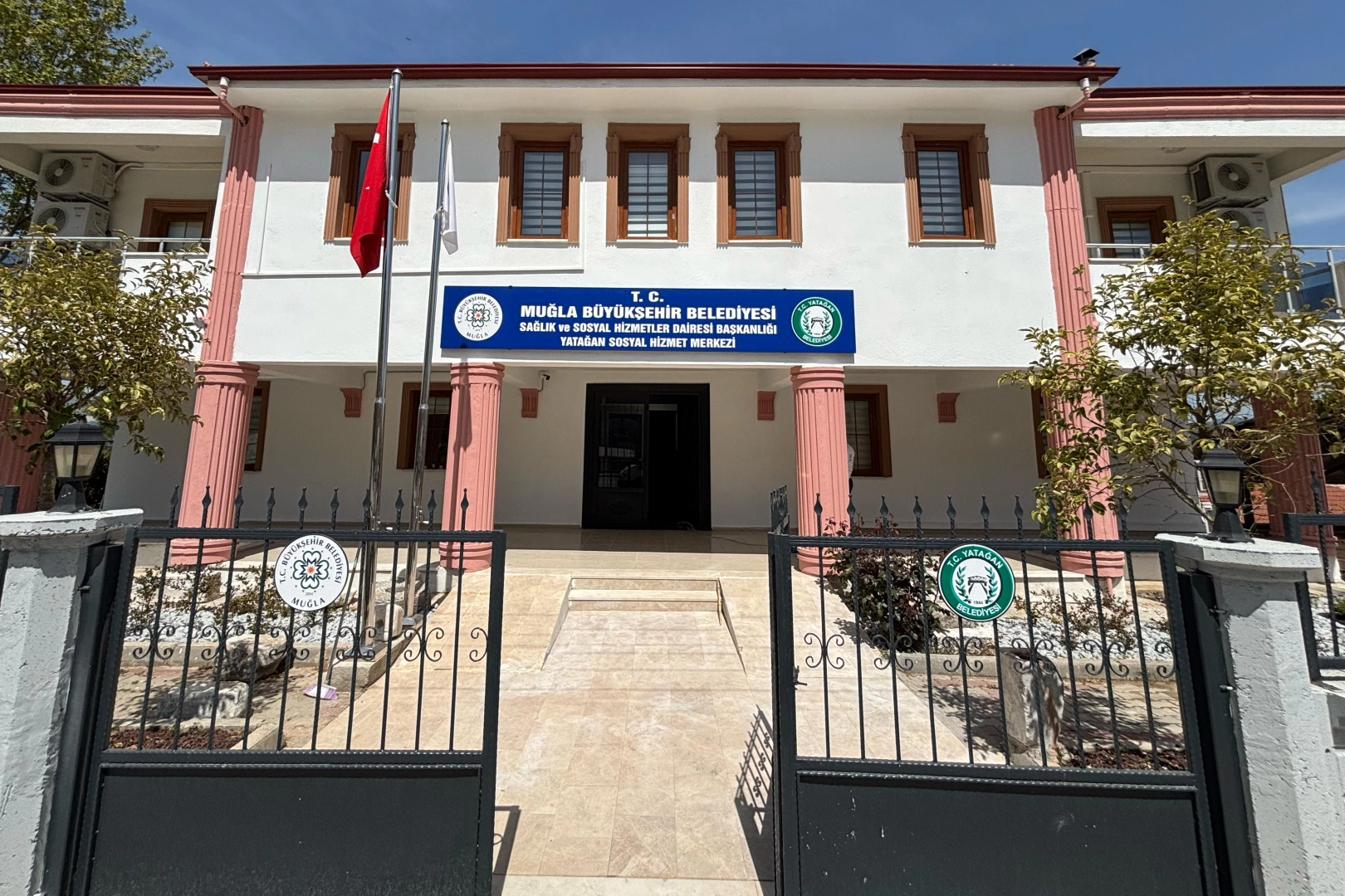 Sosyal hizmet alanındaki yatırımlarıyla kırsalda yaşayan vatandaşların hayatına dokunmaya devam