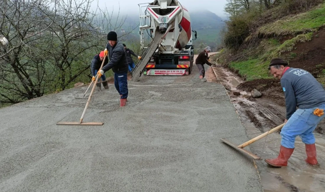 Ordu Büyükşehir Belediyesi 19 ilçede sürdürdüğü yol çalışmalarına ara vermeden
