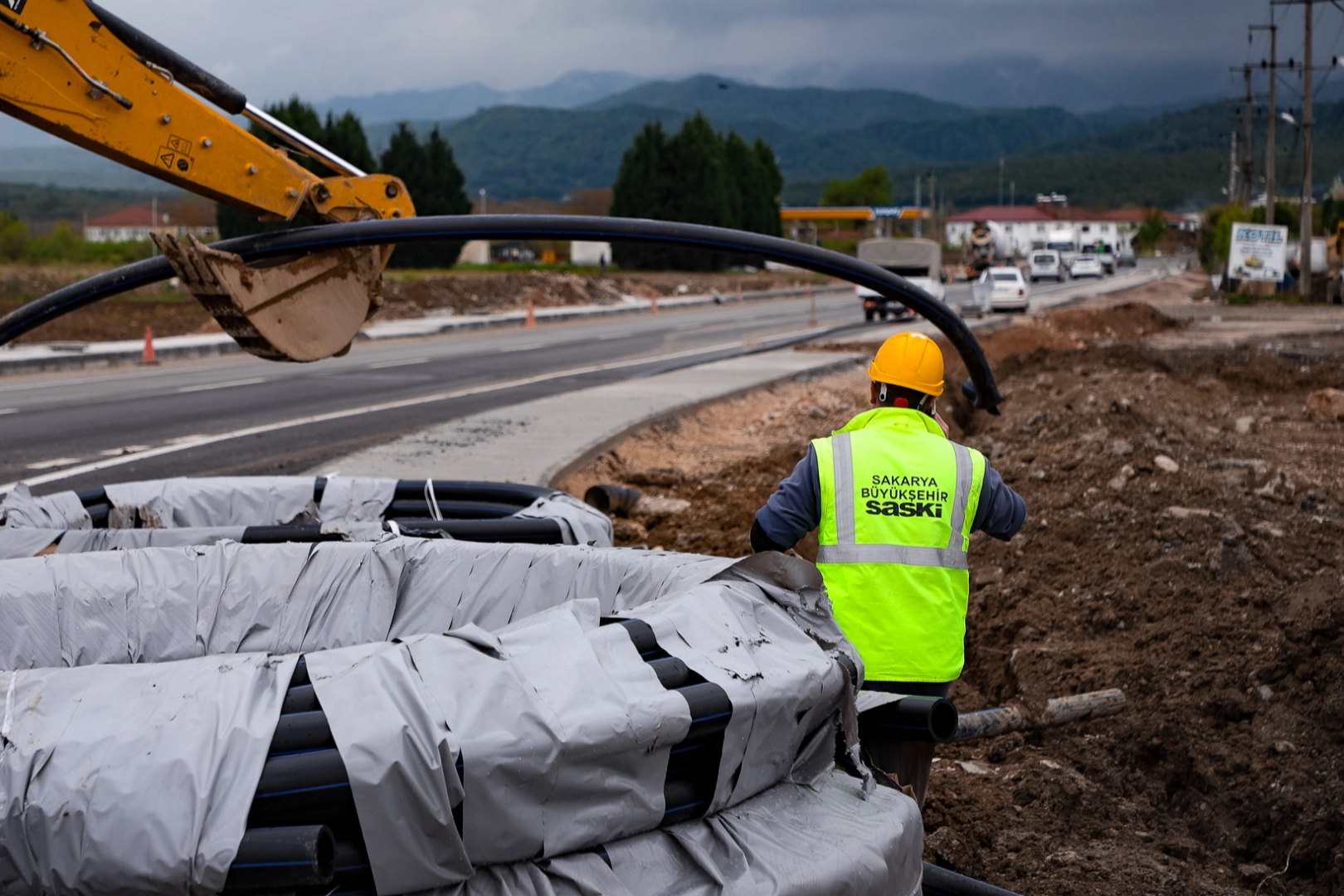 SASKİ, Kozluk Caddesi’nde 3 bin 500 metrelik içme suyu hattını