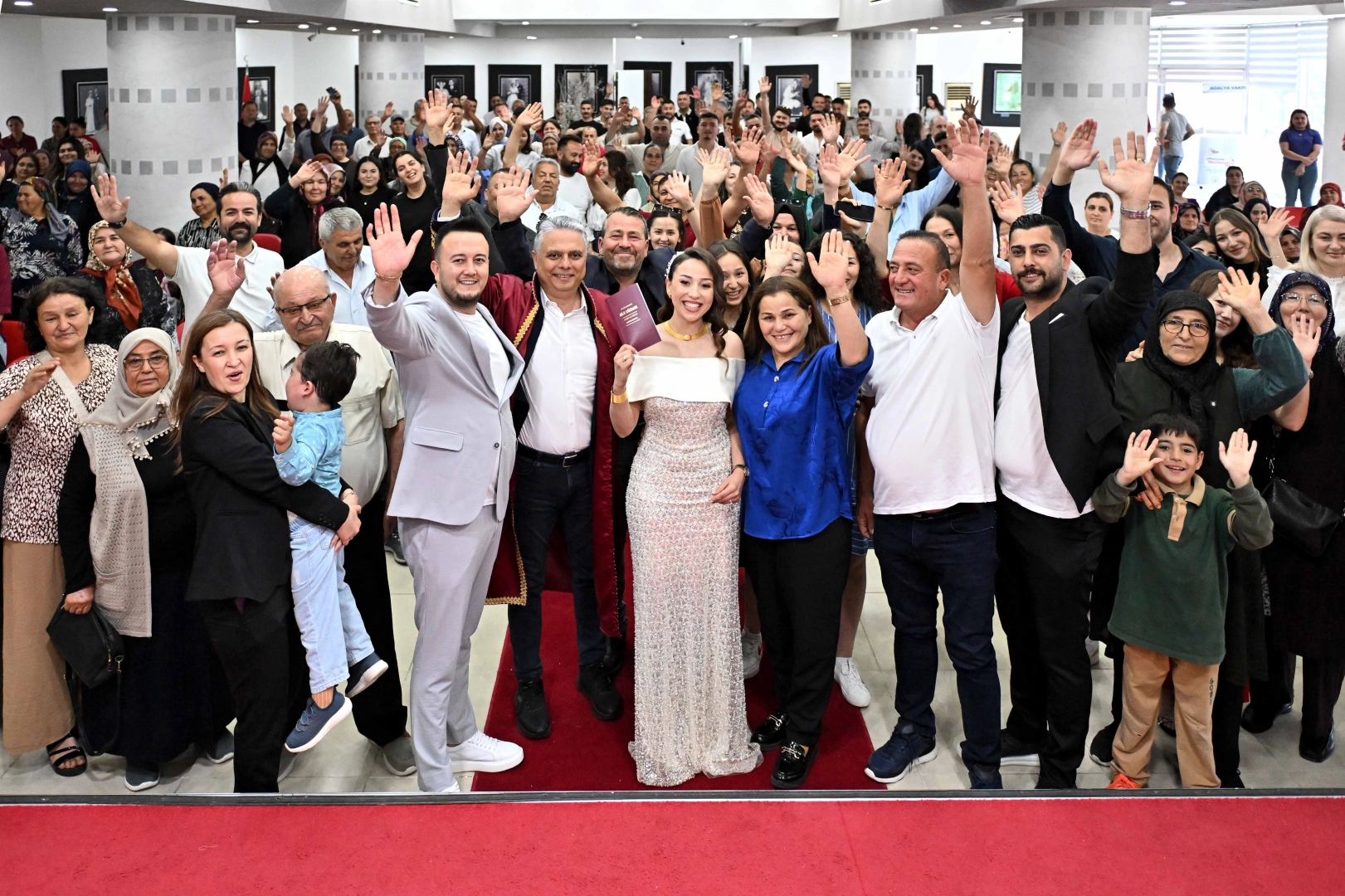 Antalya Muratpaşa’da evlilik tarihlerine ayrı bir anlam katmak isteyen 15