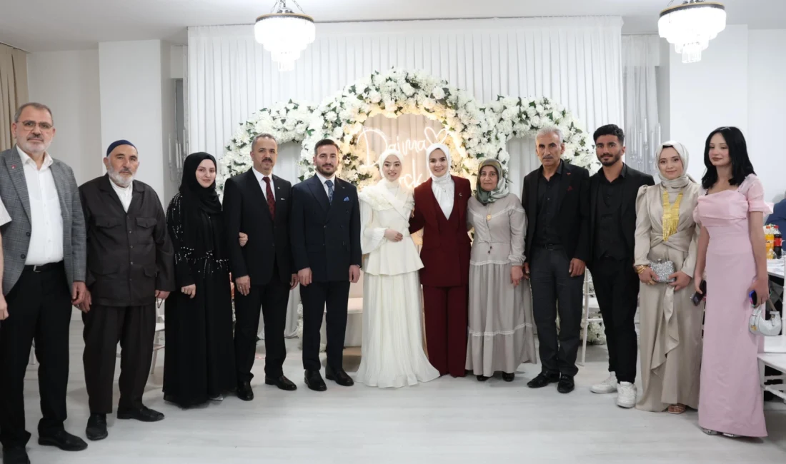 Aile ve Sosyal Hizmetler Bakanı Mahinur Özdemir Göktaş, kendisine sosyal