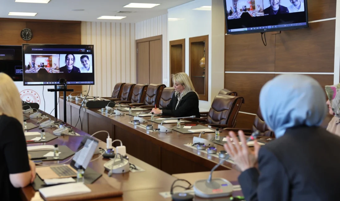 Aile ve Sosyal Hizmetler Bakanı Mahinur Özdemir Göktaş, sosyal medyadan