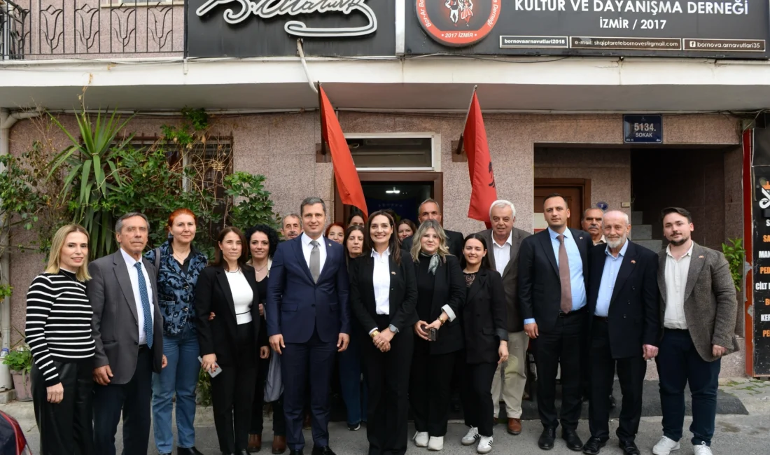 İzmir’de Bornova Belediye Başkanı Ömer Eşki ve CHP Genel Başkan