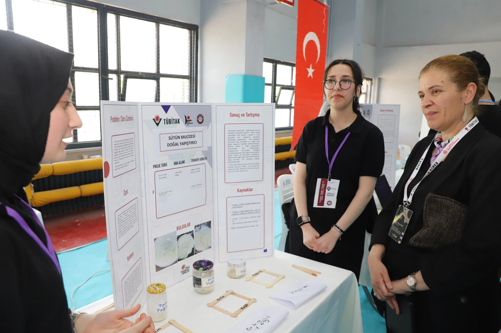Bursa’da Yıldırım Ticaret Mesleki ve Teknik Anadolu Lisesi öğrencileri, TÜBİTAK