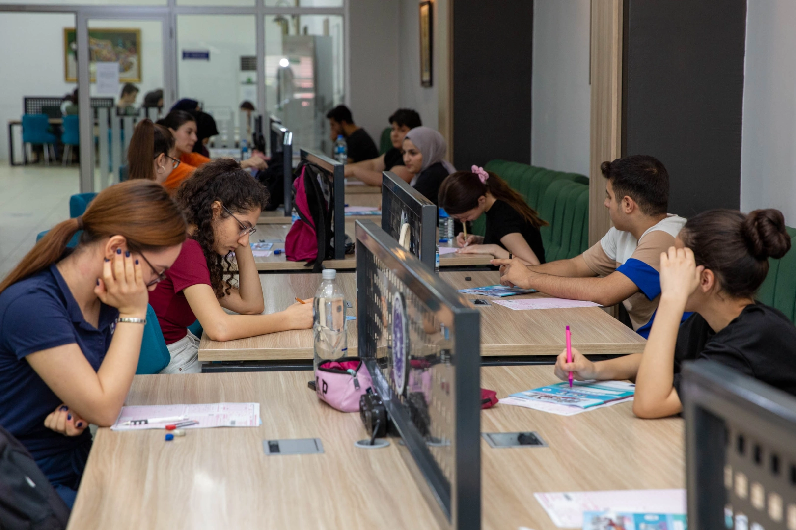 Bursa Büyükşehir Belediyesi, üniversite sınavlarına hazırlanan öğrencilerin başarılarını artırmak ve