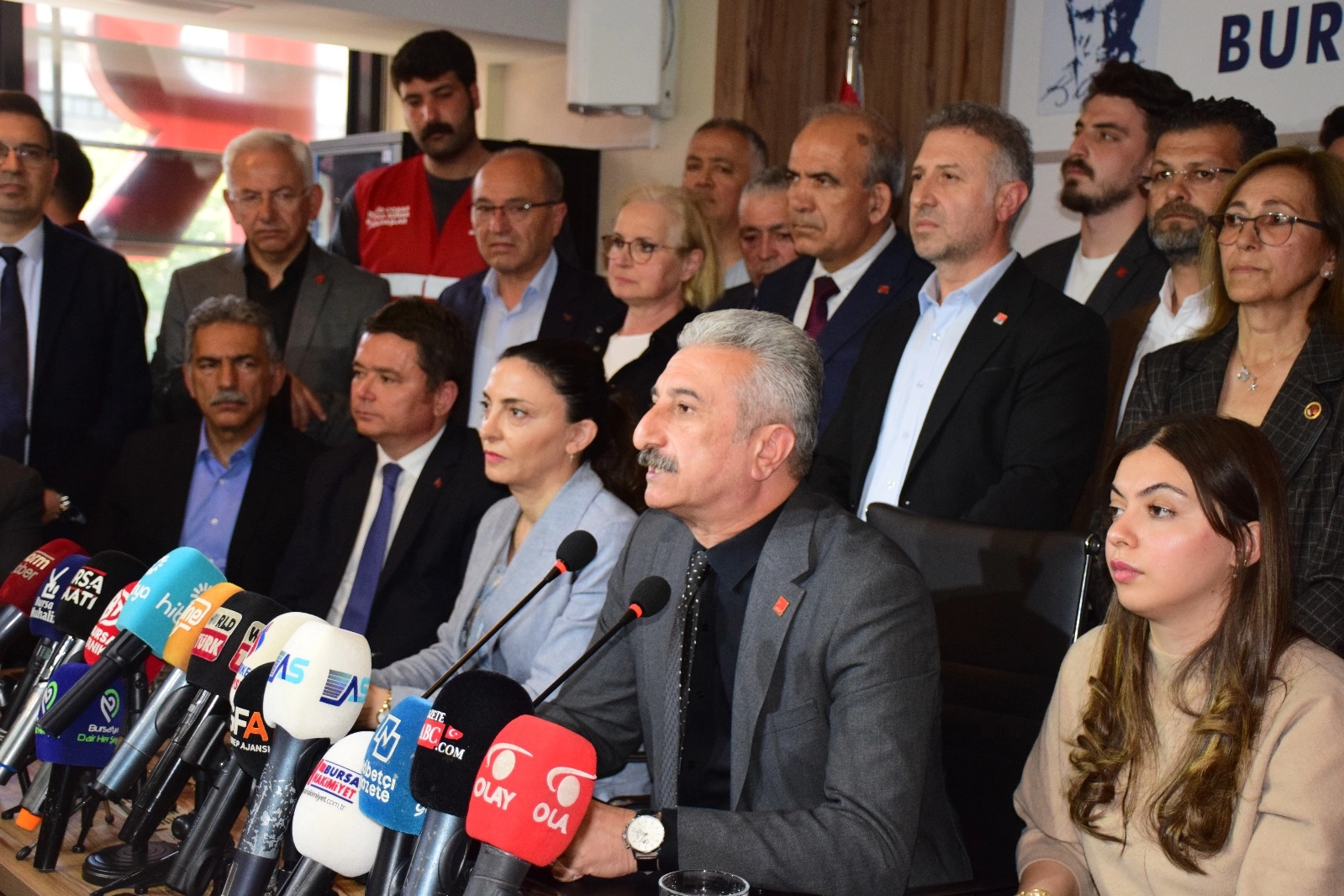 CHP Bursa İl Başkanlığı, CHP Genel Başkanı Özgür Özel’e yapılan