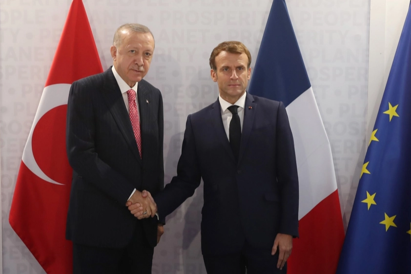 Cumhurbaşkanı Recep Tayyip Erdoğan, Fransa Cumhurbaşkanı Emmanuel Macron ile bir