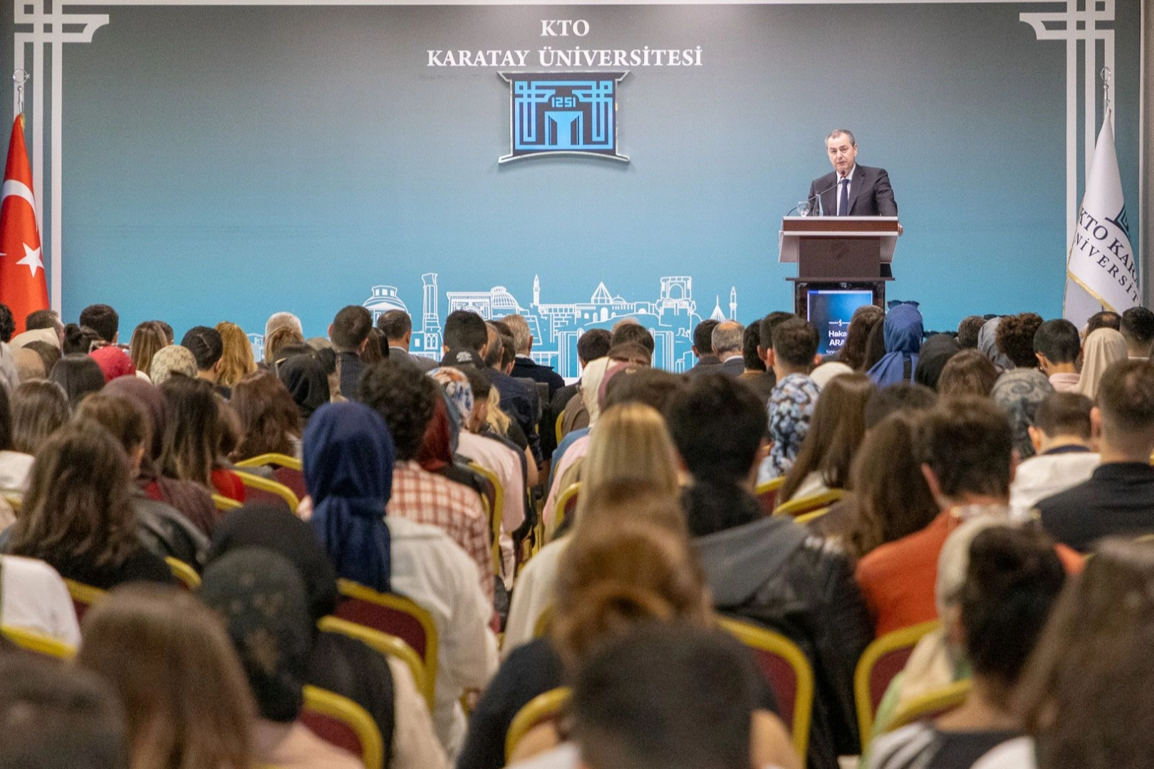 Türkiye İş Bankası Genel Müdürü Hakan Aran, KTO Karatay Üniversitesi’nde