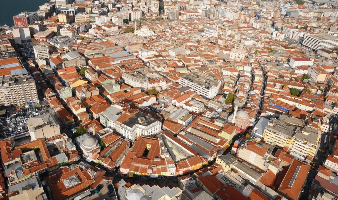 İzmir Tarihi Liman Kenti’nin UNESCO Kalıcı Listesi’ne girme sürecinde ICOMOS