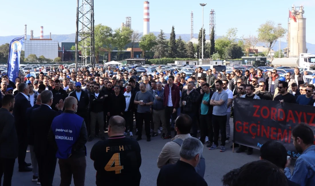 İzmit Belediyesi, hak mücadelesi veren TÜPRAŞ işçilerinin yanında durarak hem