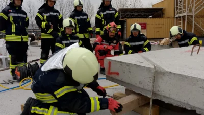 Yeni personel ile gücüne güç katan Kocaeli Büyükşehir İtfaiyesi, yeni