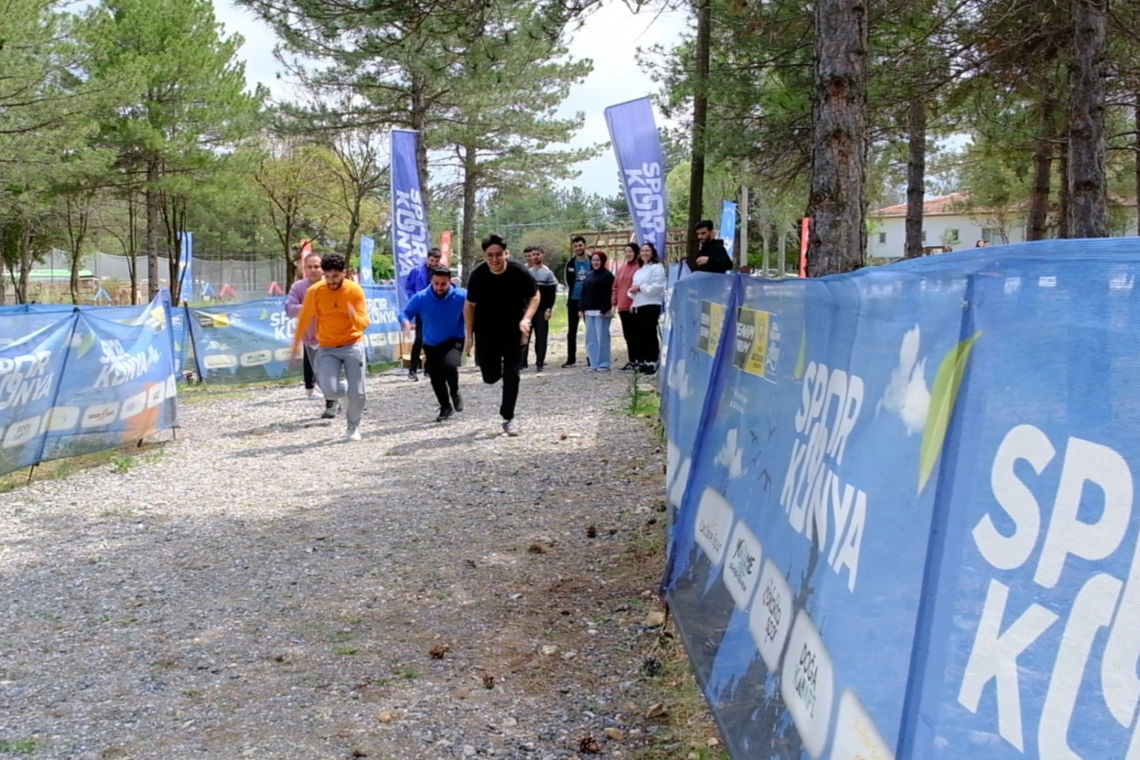 Konya Büyükşehir Belediyesi Gençlik Meclisi, öğrenciler için birbirinden farklı etkinlikler