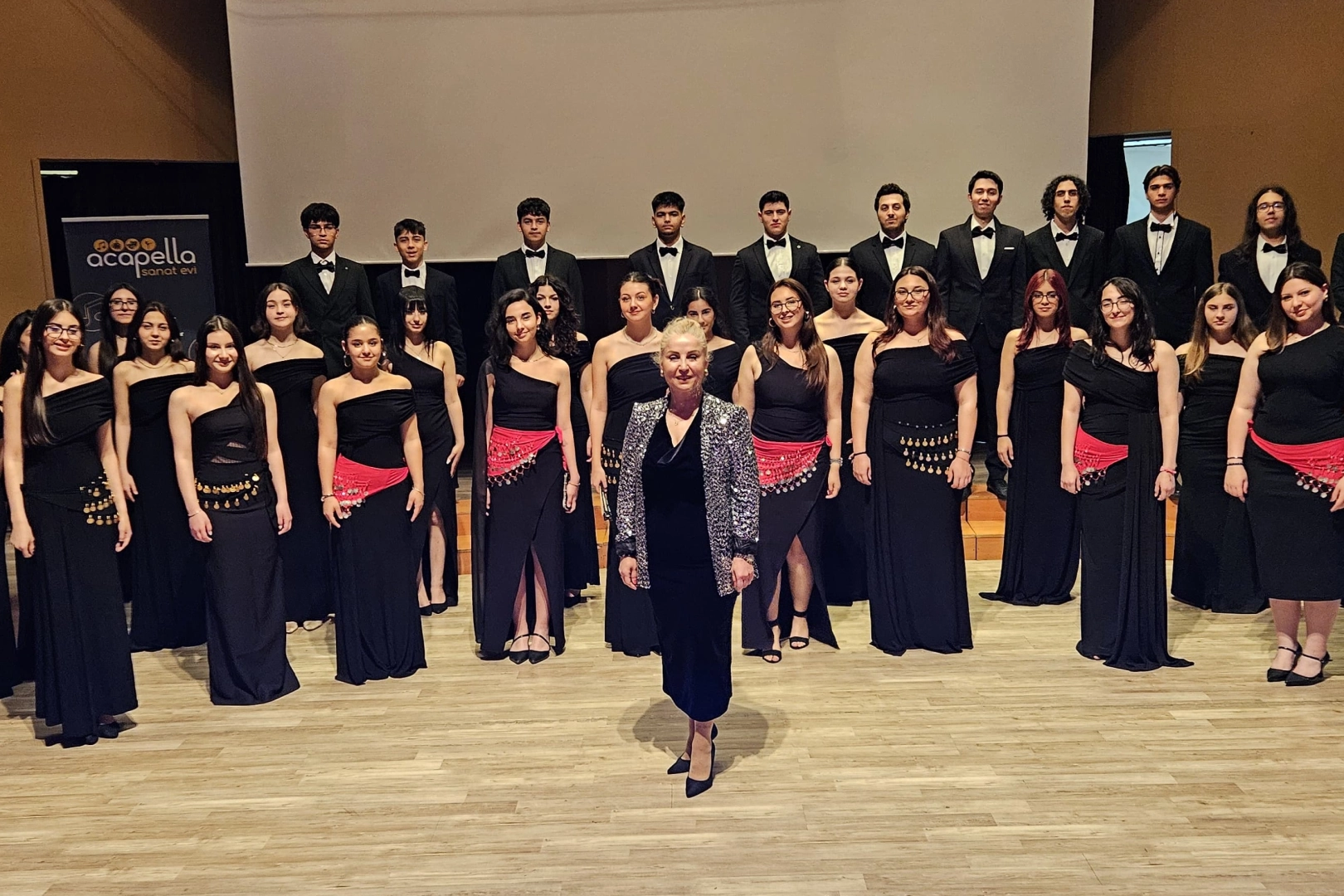 Manisa Büyükşehir Belediyesi Konservatuvarı Çok Sesli Gençlik Korosu, Antalya’da Akdeniz