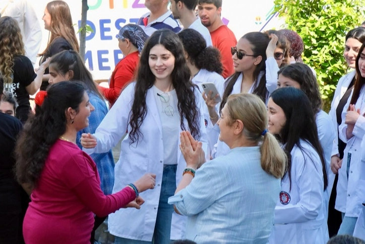 Tıp Fakültesi öğrencileri, Adana Büyükşehir Belediyesi Otizm Destek Merkezi’nde otizmli