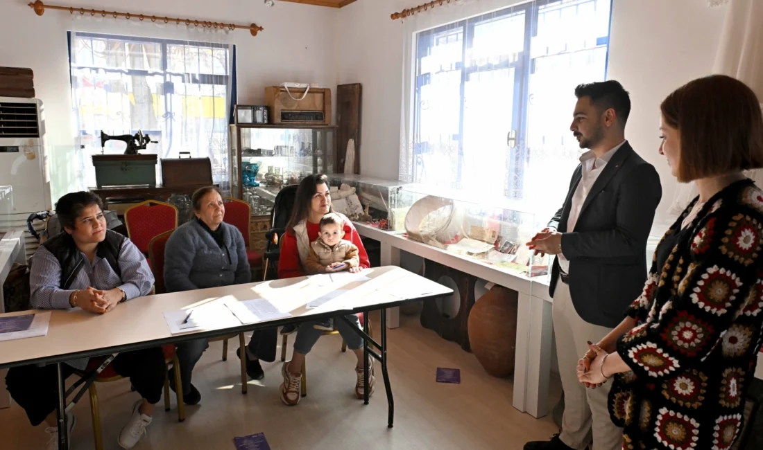 Antalya Muratpaşa Belediyesi, sınav sürecindeki öğrencilerin ailelerine destek olmak amacıyla