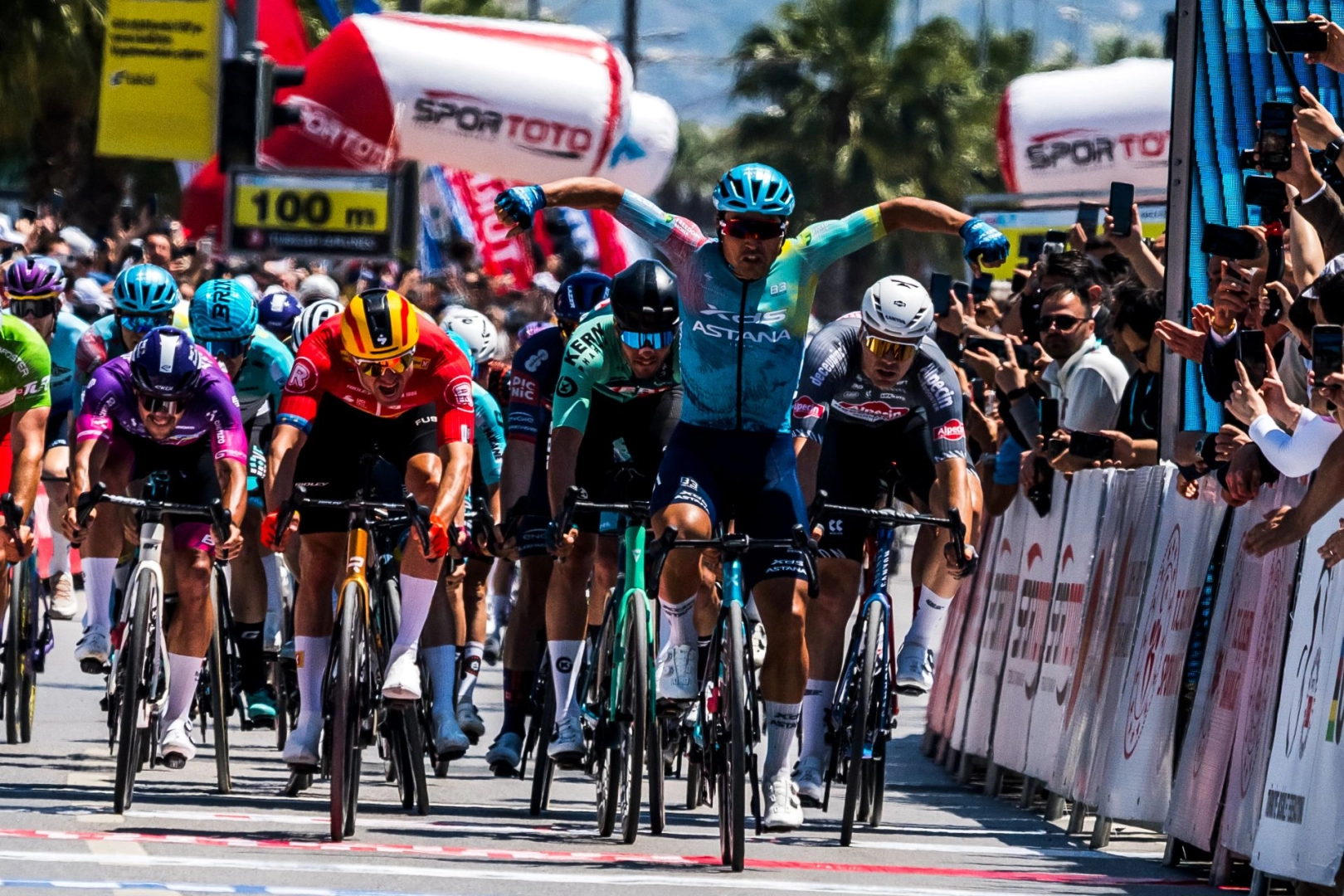 60.Cumhurbaşkanlığı Türkiye Bisiklet Turu’nun (Tour Of Türkiye) son gün koşulan