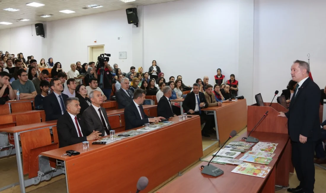Tarım ve Orman Bakanlığı’nın “Yeşil Yakalılar Söyleşisi” Bursa Uludağ Üniversitesi’nde