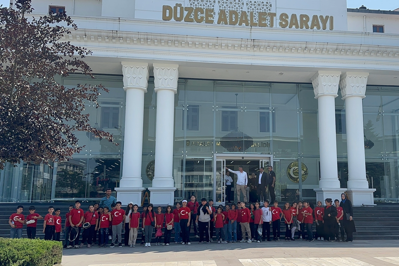 Rıza Malatyalı İlköğretim Okulu 4. sınıf öğrencileri, Düzce Adliyesi’ni ziyaret