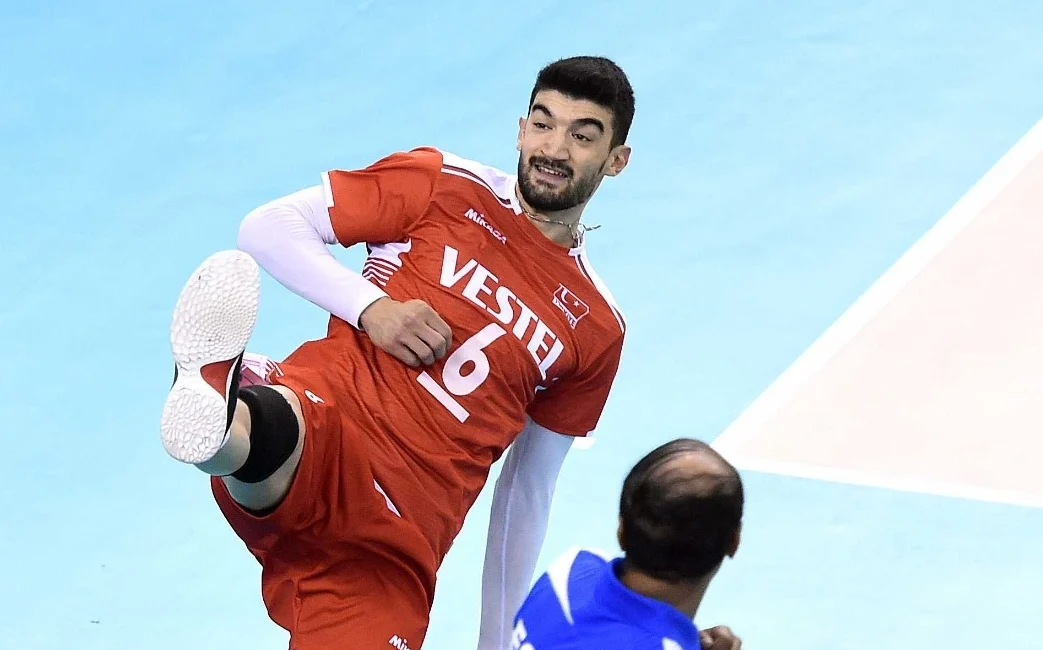 2024-2025 sezonunda Efeler Ligi’nde mücadele etmeye hazırlanan Gebze Belediyespor Erkek Voleybol