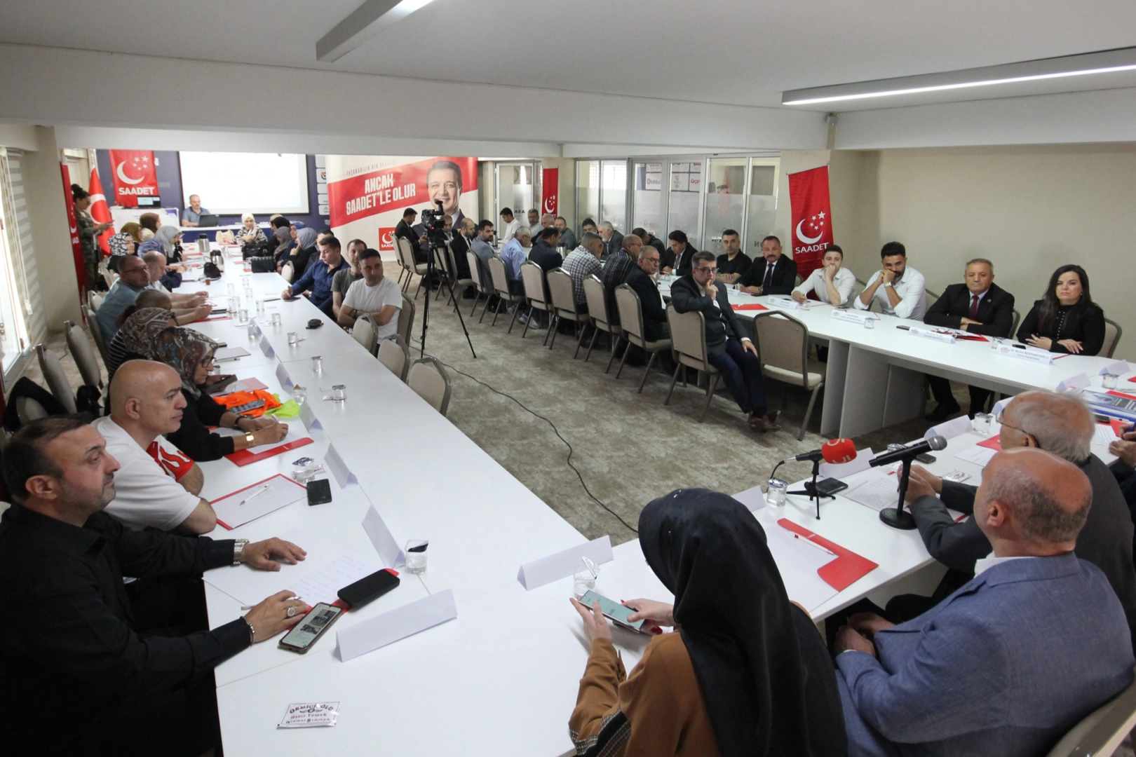 Saadet Partisi İzmir İl Başkanlığı, uyuşturucu ve madde bağımlılığına karşı