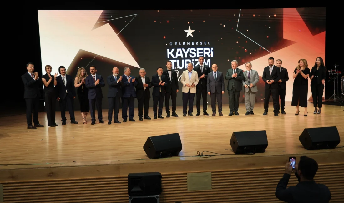 Kayseri Otelciler Derneği’nin (KAYOTED) düzenlediği Geleneksel Kayseri Turizm Ödülleri Töreni’nde