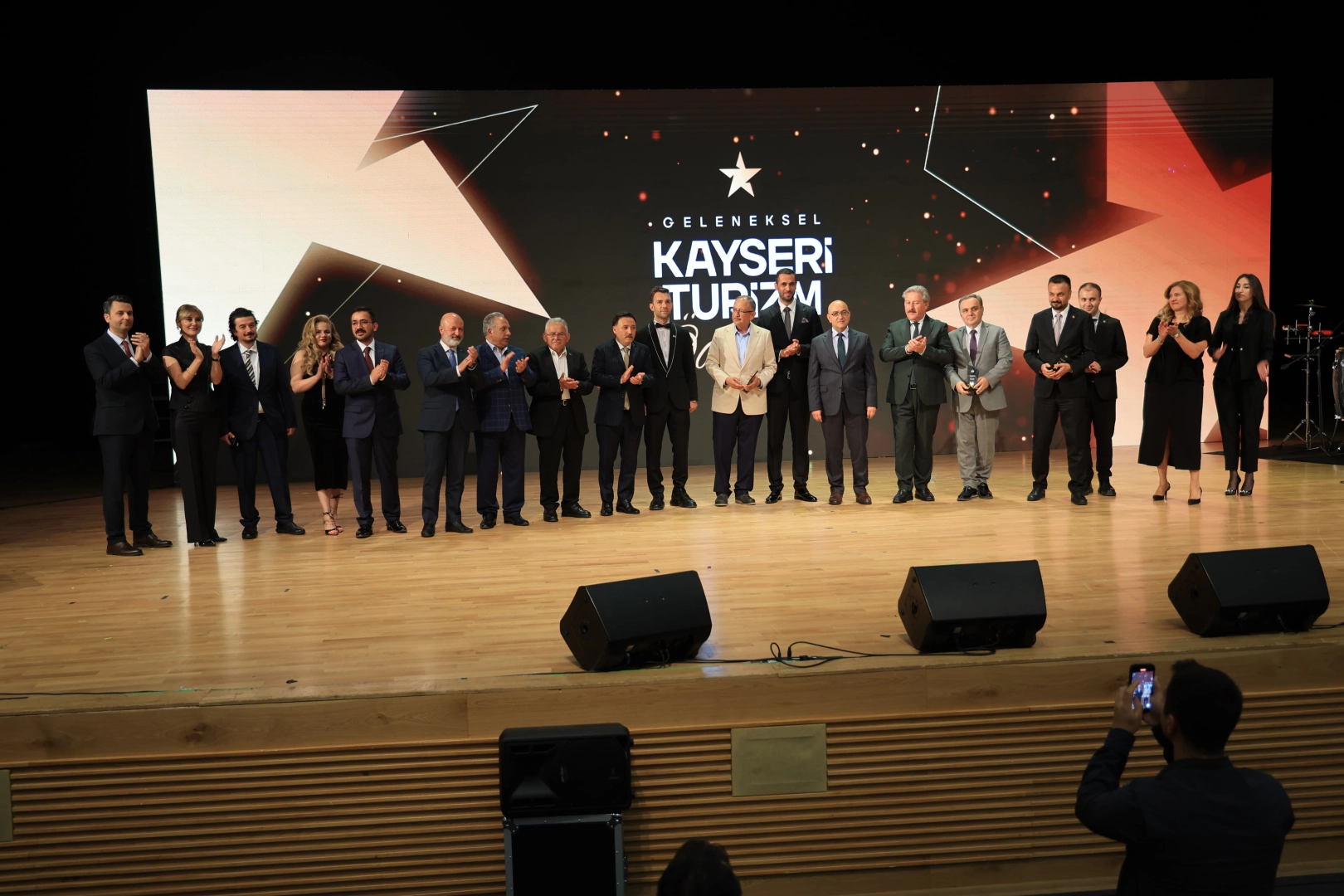Kayseri Otelciler Derneği’nin (KAYOTED) düzenlediği Geleneksel Kayseri Turizm Ödülleri Töreni’nde