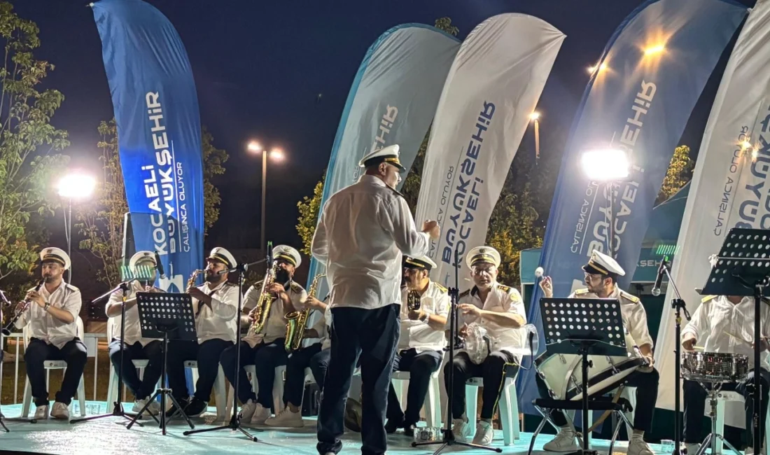 Kocaeli Büyükşehir Mehter Takımı ve Bando Ekibi, Derince Sağlıklı Yaşam