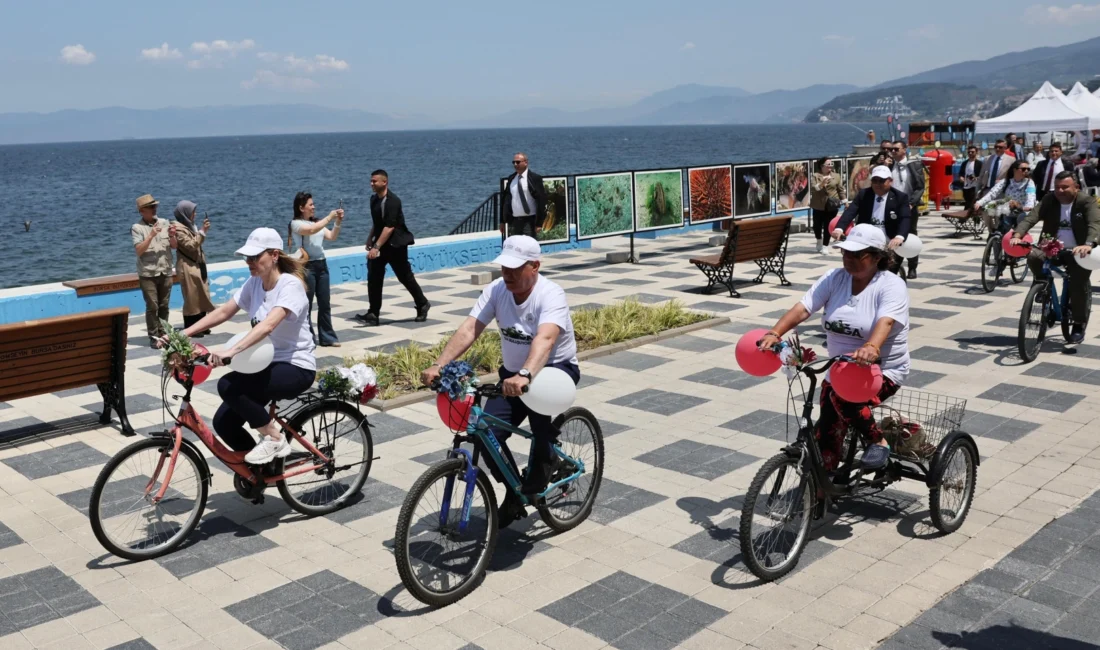 Bursa Büyükşehir Belediye Başkanı Mustafa Bozbey ve eşi Seden Bozbey,