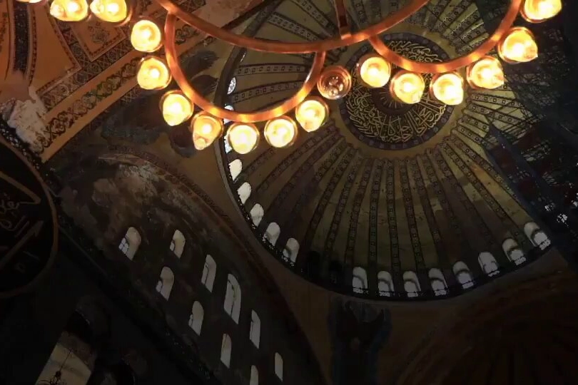 İçişleri Bakanı Ali Yerlikaya, 5 yıl önce bugün yeniden ibadete