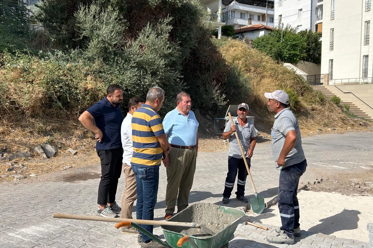 Muğla Milas Belediye Başkanı Fevzi Topuz, yeni haftanın ilk mesai gününde