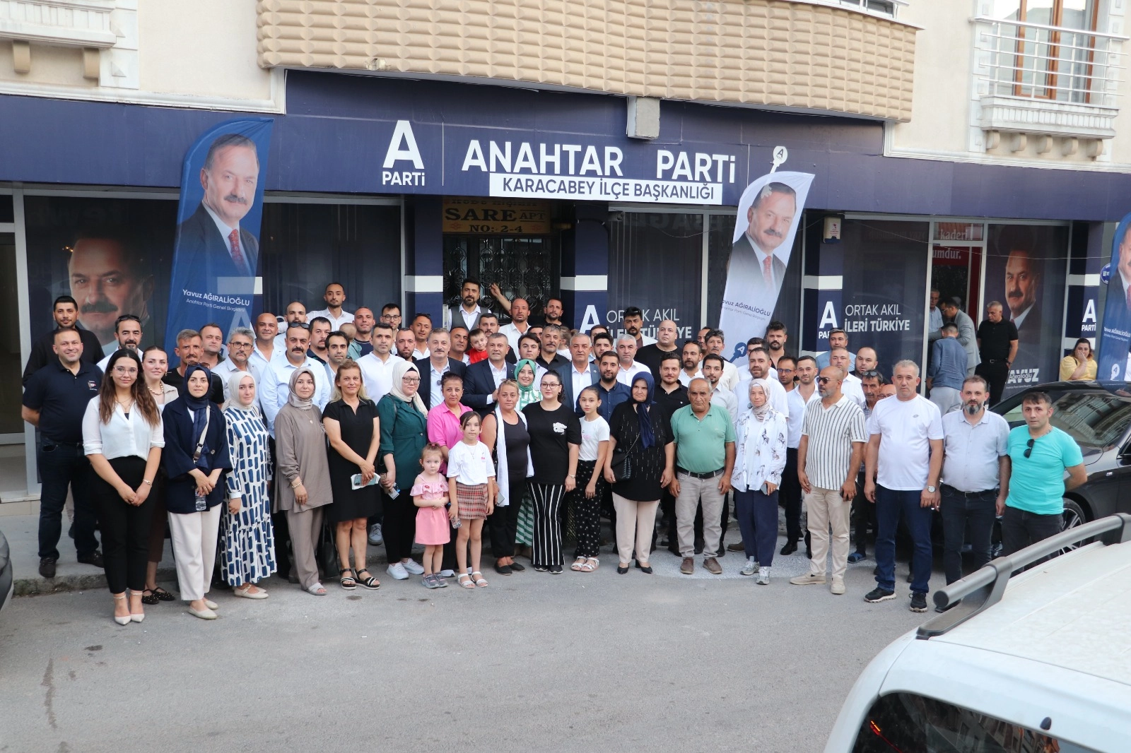 Bursa’da Anahtar Parti Karacabey İlçe Başkanlığı tarafından düzenlenen üye katılım